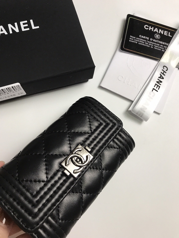 コピーシャネル激安財布正面デザイン